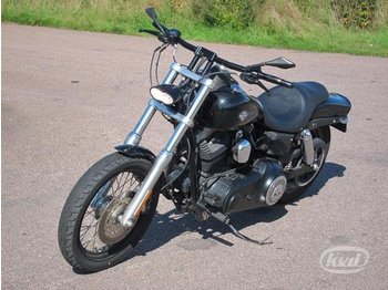 Harley-Davidson FXDB Dyna Street Bob Motorcykel (76hk)  - Motorrad