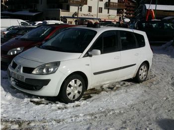 Renault Grand Scenic - PKW