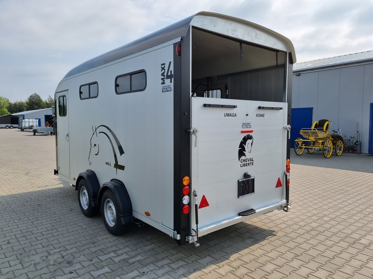 NEU: Pferdeanhänger Cheval Liberté Optimax Maxi 4 horse trailer 3.5T przyczepa na 4 konie siodlarni: das Bild 13