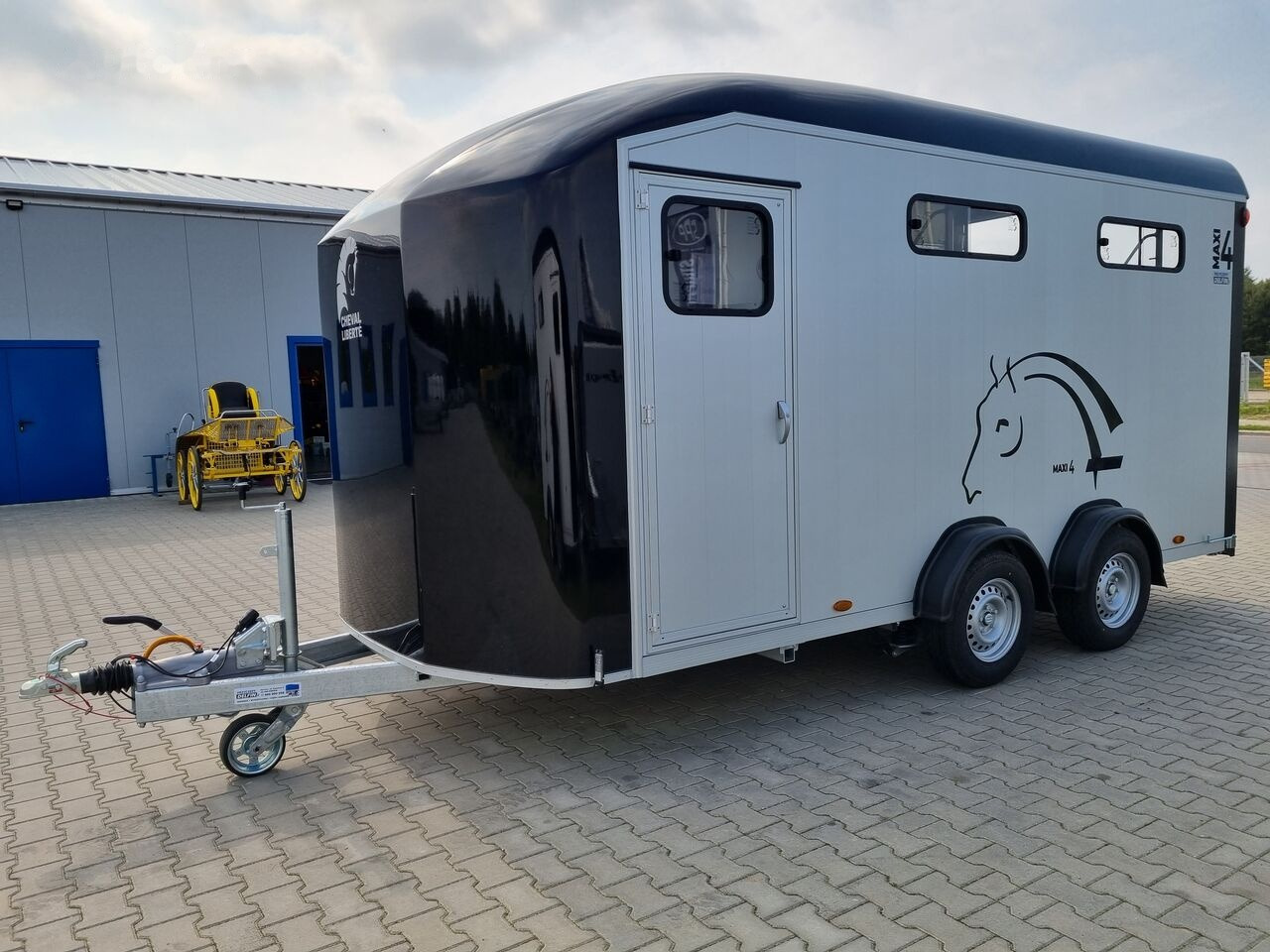 NEU: Pferdeanhänger Cheval Liberté Optimax Maxi 4 horse trailer 3.5T przyczepa na 4 konie siodlarni: das Bild 17