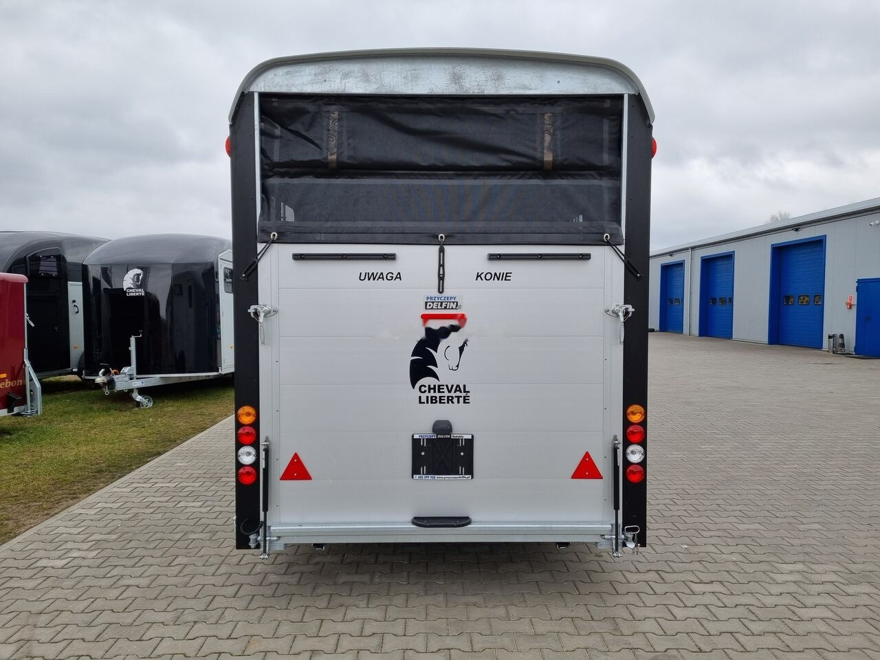NEU: Pferdeanhänger Cheval Liberté Optimax Maxi 4 horse trailer 3.5T przyczepa na 4 konie siodlarni: das Bild 9