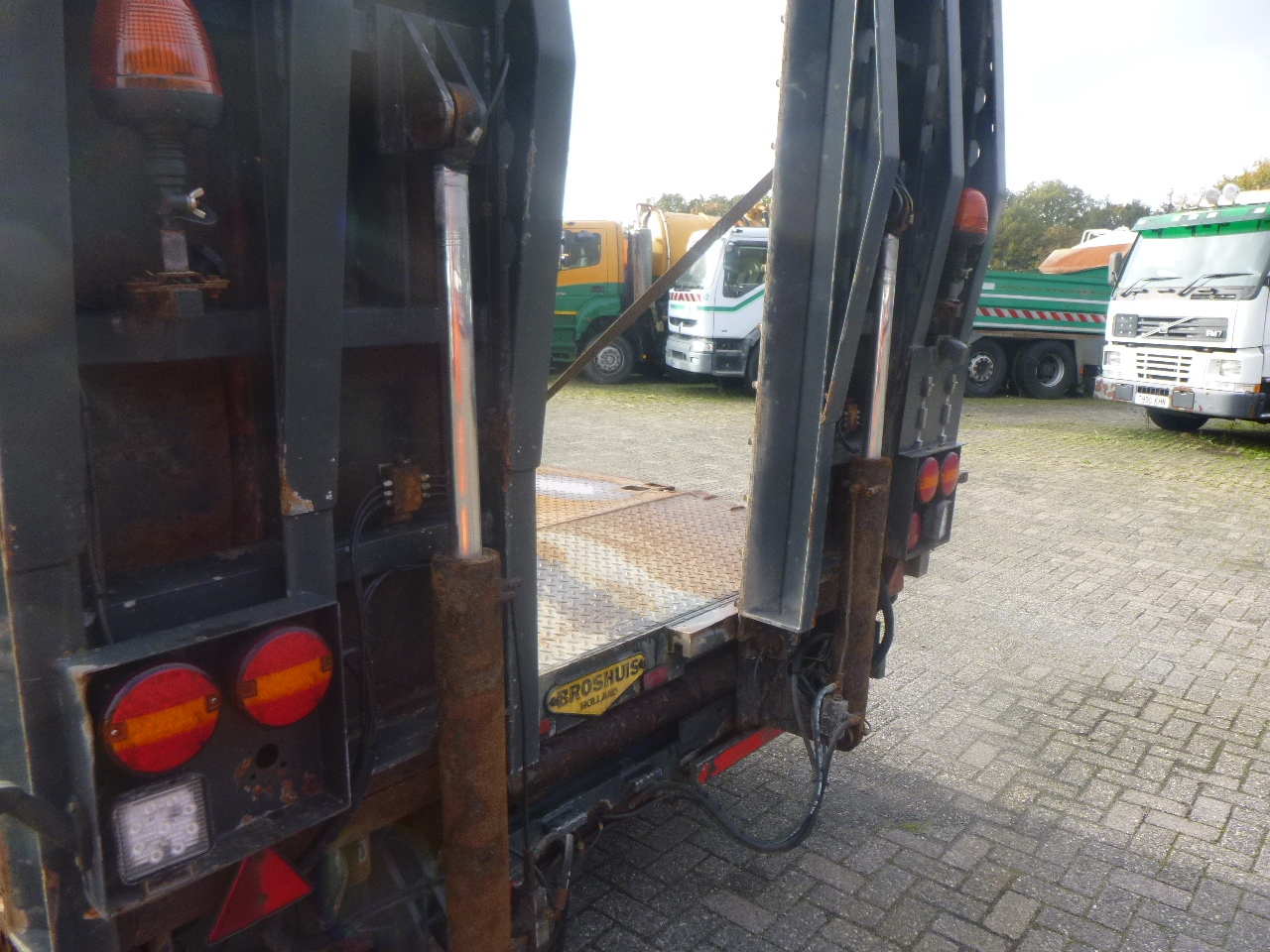 Tieflader Auflieger Broshuis 4-axle semi-lowbed trailer 71t + ramps + extendable: das Bild 7