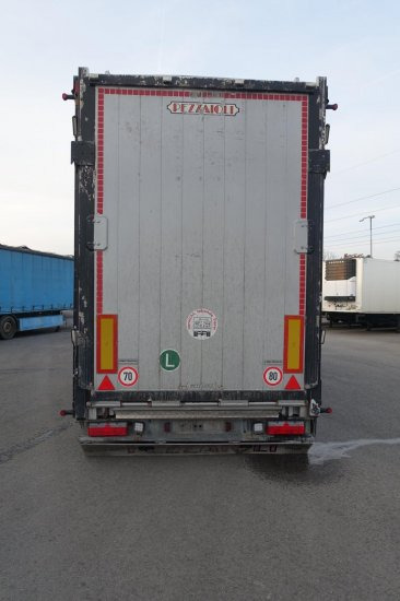 Tiertransporter Auflieger Pezzaioli SBA32/G , 5 Stock , Viehtransporter  , Tränkeranlage,: das Bild 3
