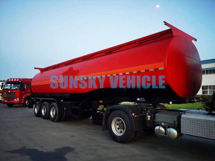 NEU: Tankauflieger Für die Beförderung von Kraftstoff SUNSKY Fuel Tank Trailer: das Bild 3