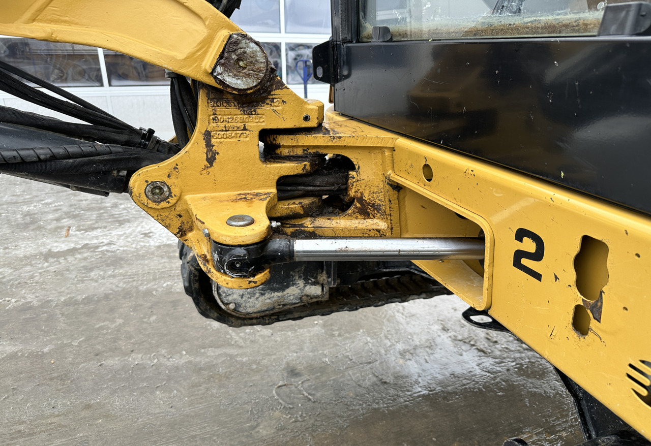 Kettenbagger 2019 Caterpillar 302.7D CR Mini Excavator: das Bild 13