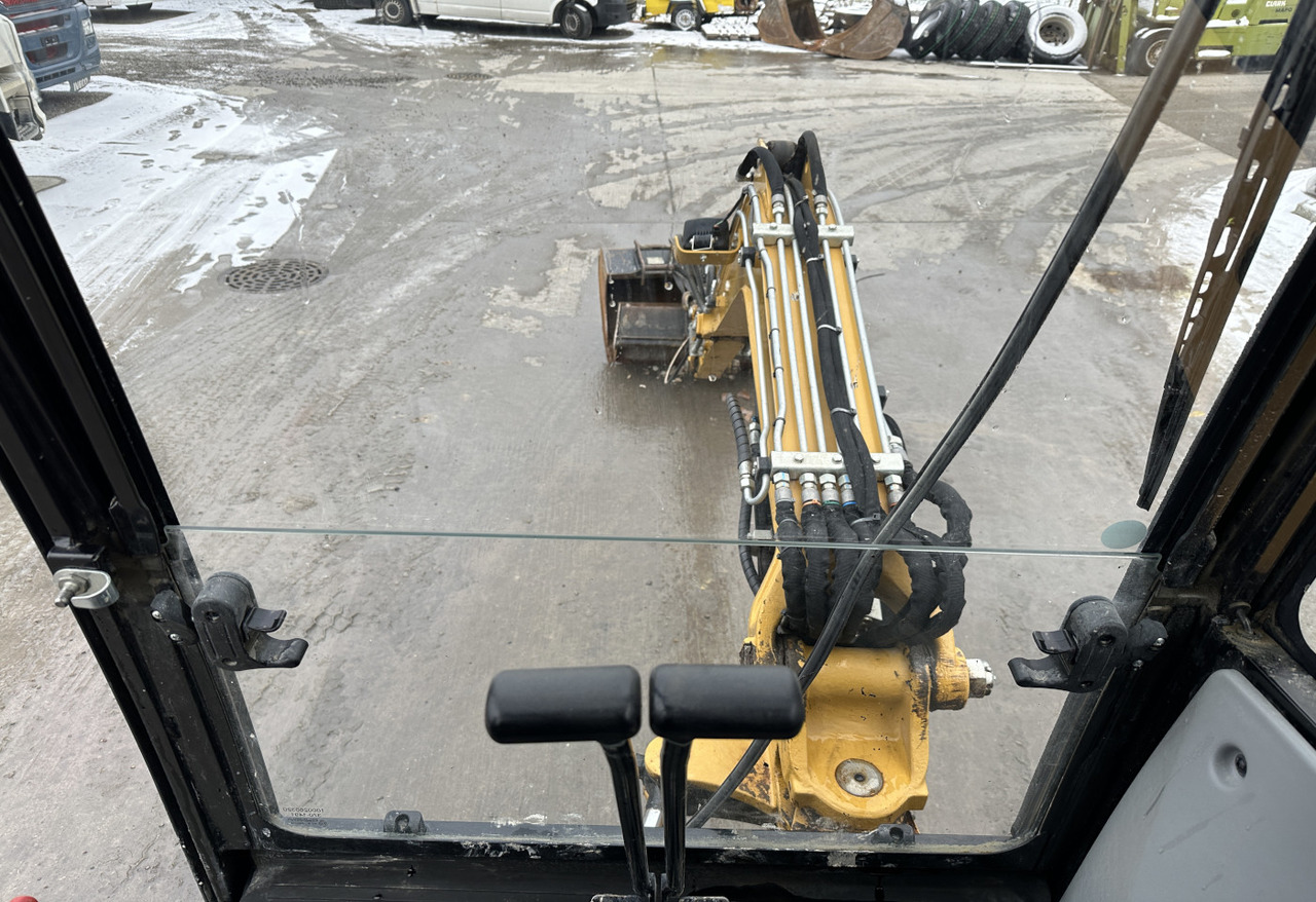 Kettenbagger 2019 Caterpillar 302.7D CR Mini Excavator: das Bild 18
