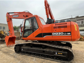 Kettenbagger 20 ton used KOREA DOOSAN Dx220lc-9E hydraulic crawler excavator with good performance used digging machine for sale: das Bild 3