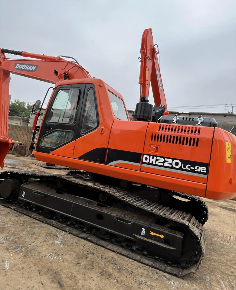 Kettenbagger 20 ton used KOREA DOOSAN Dx220lc-9E hydraulic crawler excavator with good performance used digging machine for sale: das Bild 4