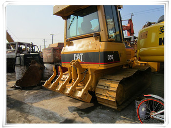 Bulldozer CAT D5G: das Bild 1