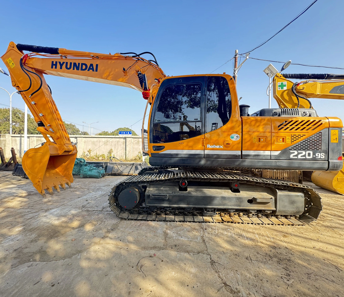 Kettenbagger Good condition used hyundai 220lc-9s excavator hyundai used excavator hyundai in korea: das Bild 6
