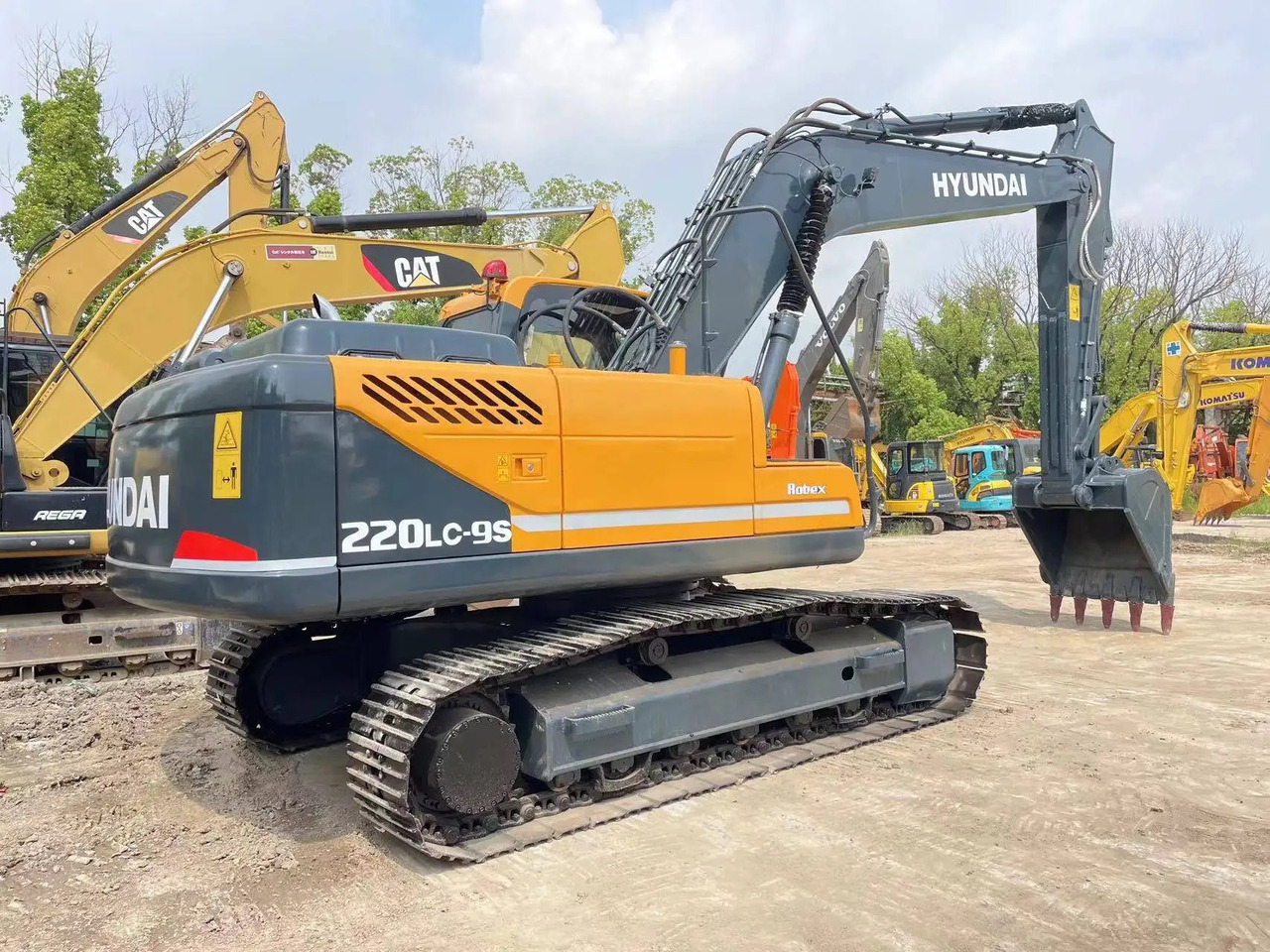 Kettenbagger HYUNDAI R220 -9S track excavator 22 tons Korean hydraulic digger: das Bild 3