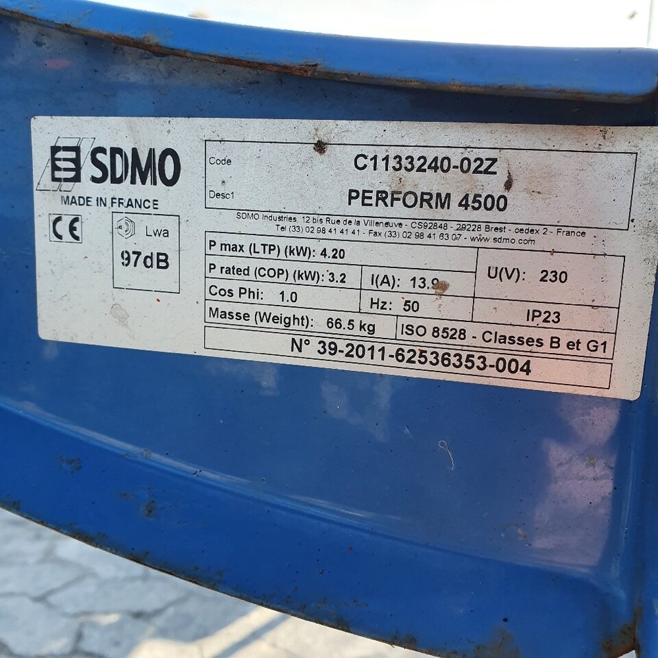 Stromgenerator SDMO 4500: das Bild 9