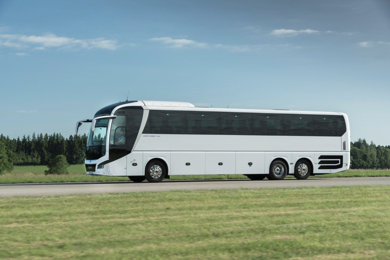 Reisebus MAN Lions Coach R08 Euro 6E (Dark-Blue Edition): das Bild 5