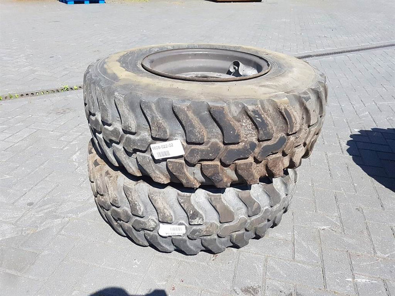 Felgen und Reifen für Baumaschine Ahlmann AS50-Solideal 12.5-18-Dunlop 12.5R18-Tire/Reifen: das Bild 7