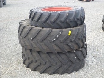 Pirelli  - Felgen und Reifen