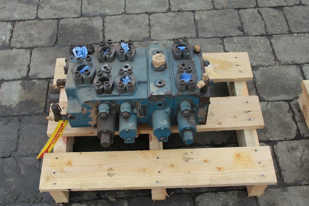 Hydraulik ventil für Baumaschine Liebherr 574: das Bild 6