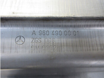 Auspuff/ Abgasanlage für LKW Mercedes-Benz A 960 490 00 01 FLEXBUIS MERCEDES BENZ 1845 MP4 EURO 6: das Bild 2