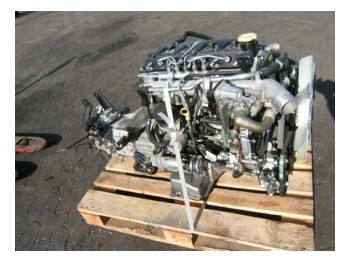 Nissan YD25-128 - Motor und Teile