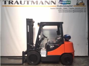  Doosan G30E-5 - Dieselstapler