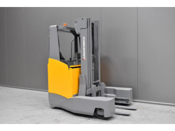 JUNGHEINRICH ETV Q 20 - Vierwegstapler