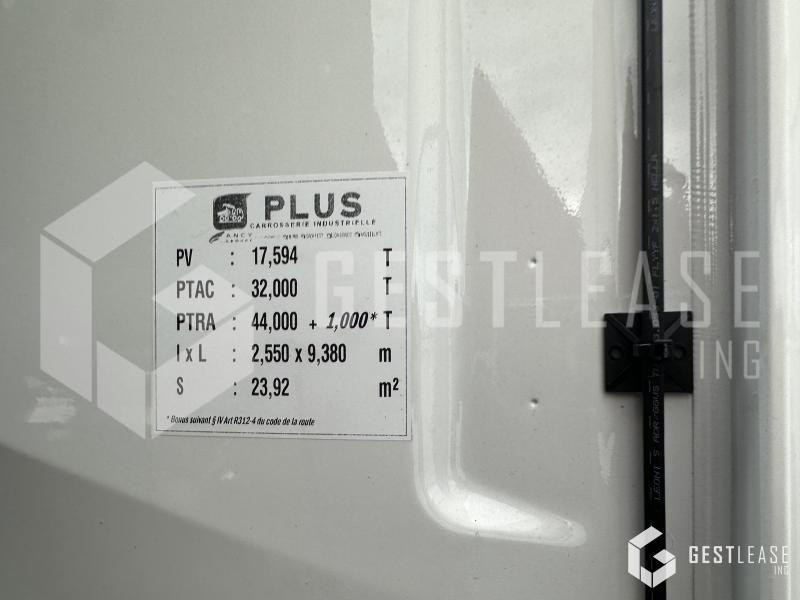 NEU: Abrollkipper, Autokran Renault Gamme C 480.19: das Bild 15