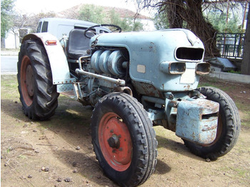 Traktor Eicher ES 400: das Bild 1