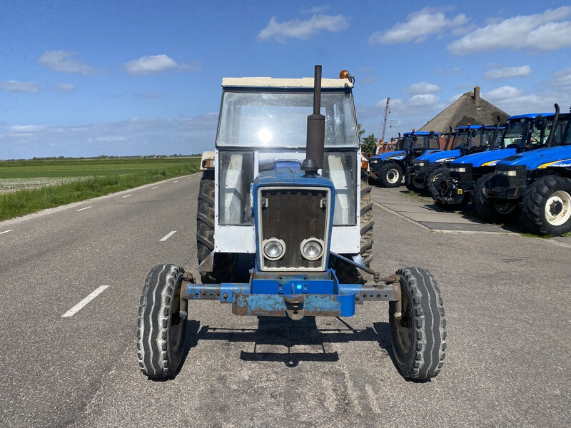 Traktor Ford 4600: das Bild 2