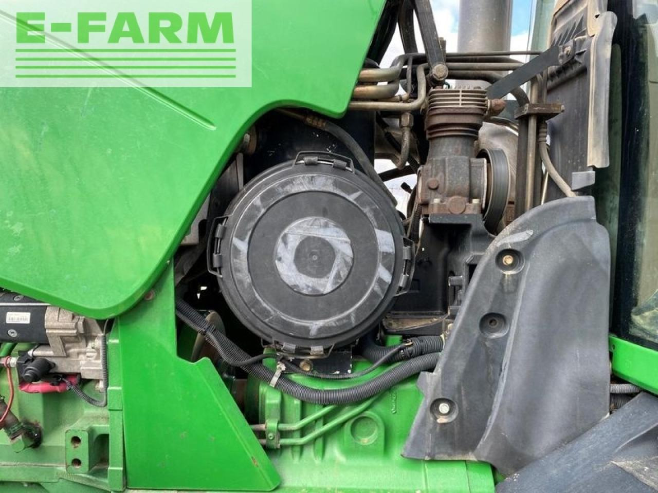 Traktor John Deere 8130: das Bild 12