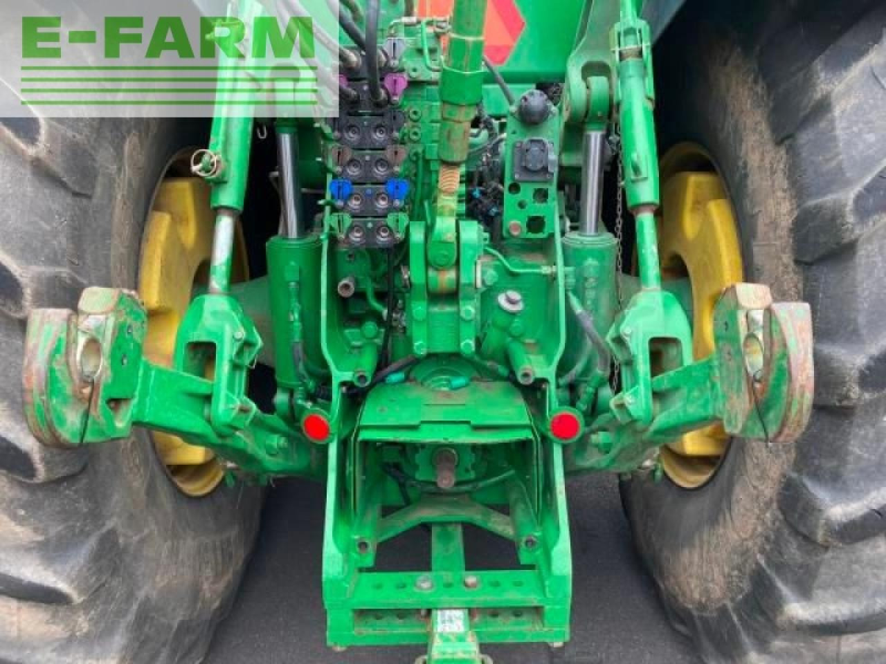 Traktor John Deere 8360r: das Bild 8