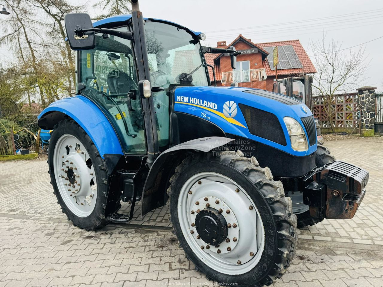Traktor New Holland T5.115: das Bild 6