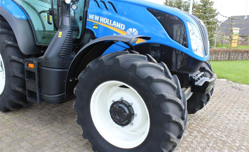 Traktor New Holland T6.155: das Bild 4