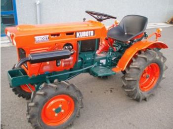 Kubota B6001 DT - 4X4 - Traktor