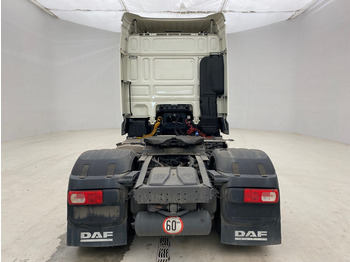 Sattelzugmaschine DAF XF 450 - 6x2 Space Cab: das Bild 5