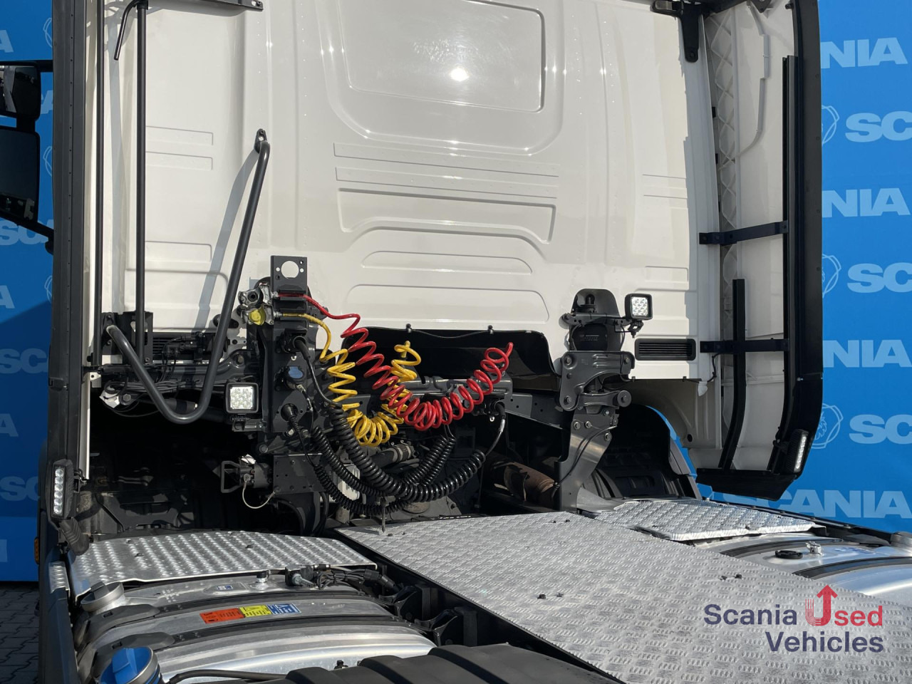 Sattelzugmaschine SCANIA R 450 A6x2/4NB DIFF-L RETARDER PTO FULL AIR ACC: das Bild 12