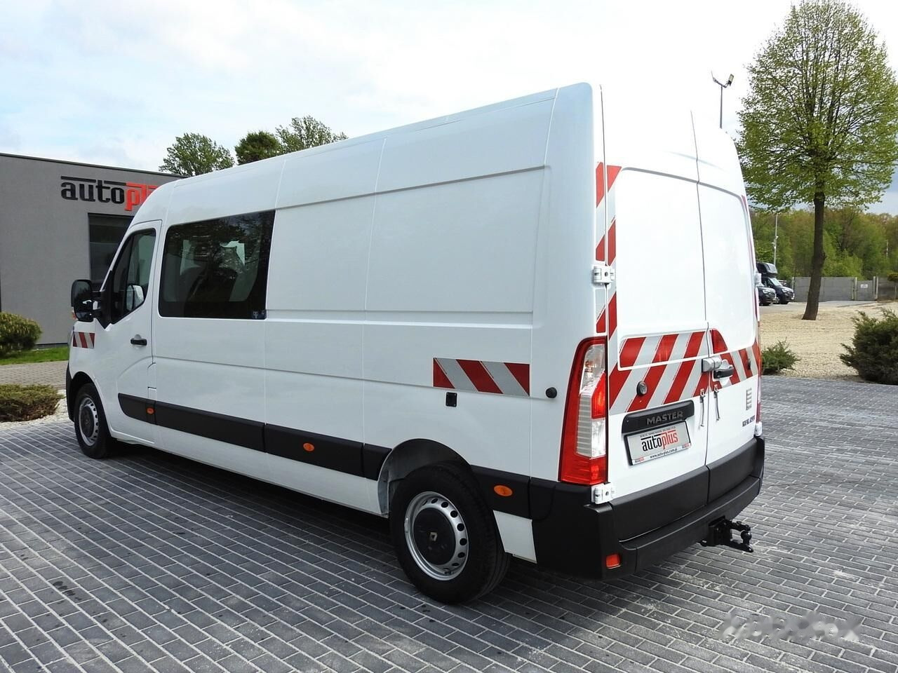 Kastenwagen, Transporter mit Doppelkabine Renault Van: das Bild 6