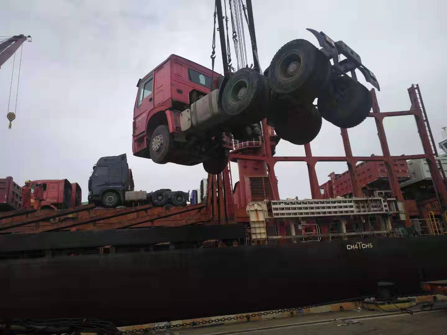 Shandong Guhong Auto Industrial CO., LTD - LKW - Jahr: 2019, 6x4, Klimaanlage undefined: das Bild 6