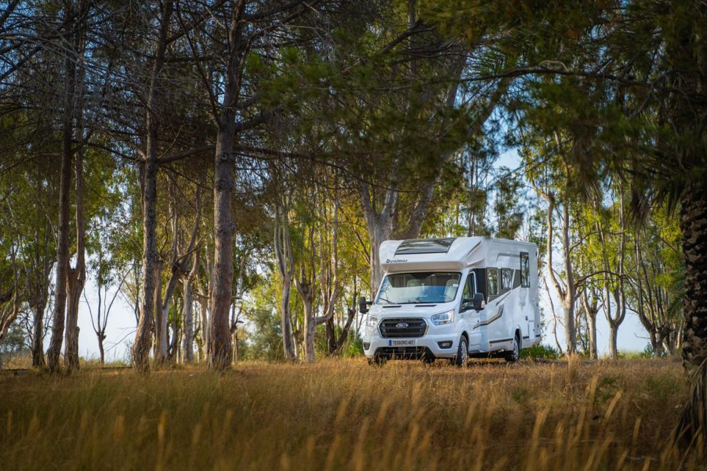 2 AP SPÓŁKA Z OGRANICZONĄ ODPOWIEDZIALNOŚCIĄ - Wohnmobile - 4x2, Getriebe: Automatikgetriebe undefined: das Bild 2