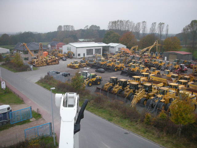 BAUMA Vermiet- und Handels GmbH - Baumaschinen - Jahr: 2011 undefined: das Bild 1