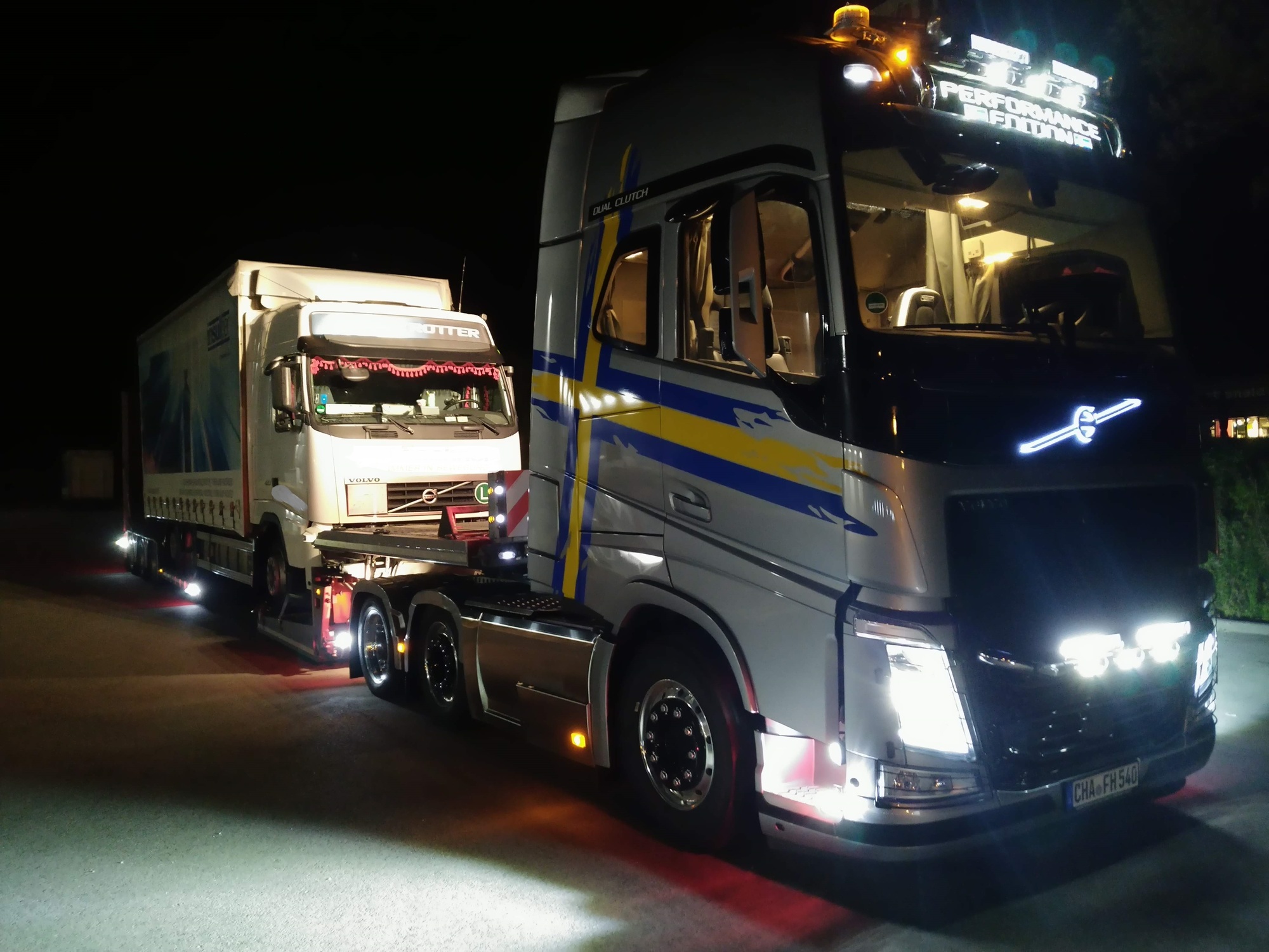LKW-Service Nuernberger KG - LKW undefined: das Bild 1