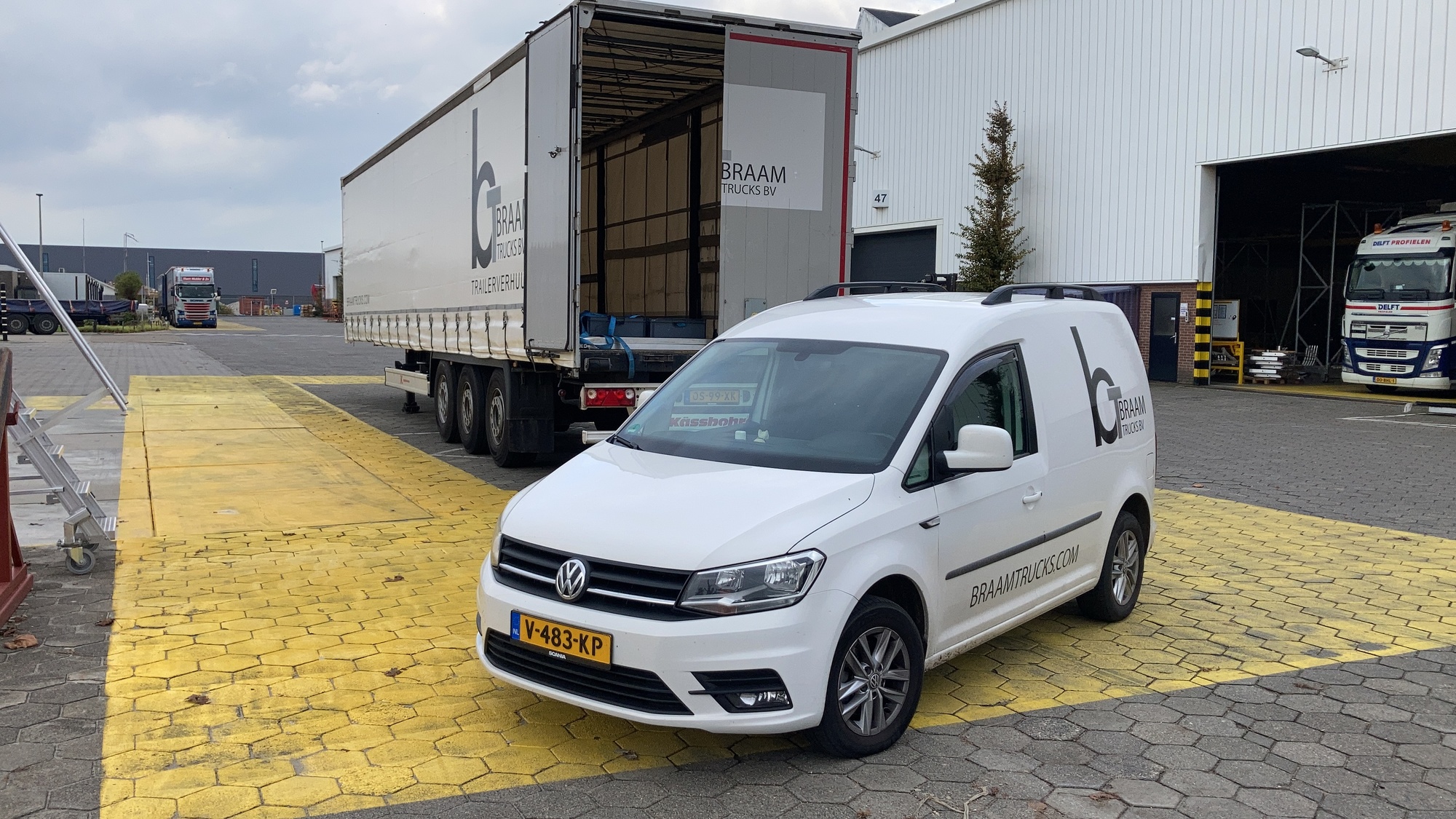 BRAAM TRUCKS & TRAILER VERHUUR B.V. - Angebote zu verkaufen undefined: das Bild 14