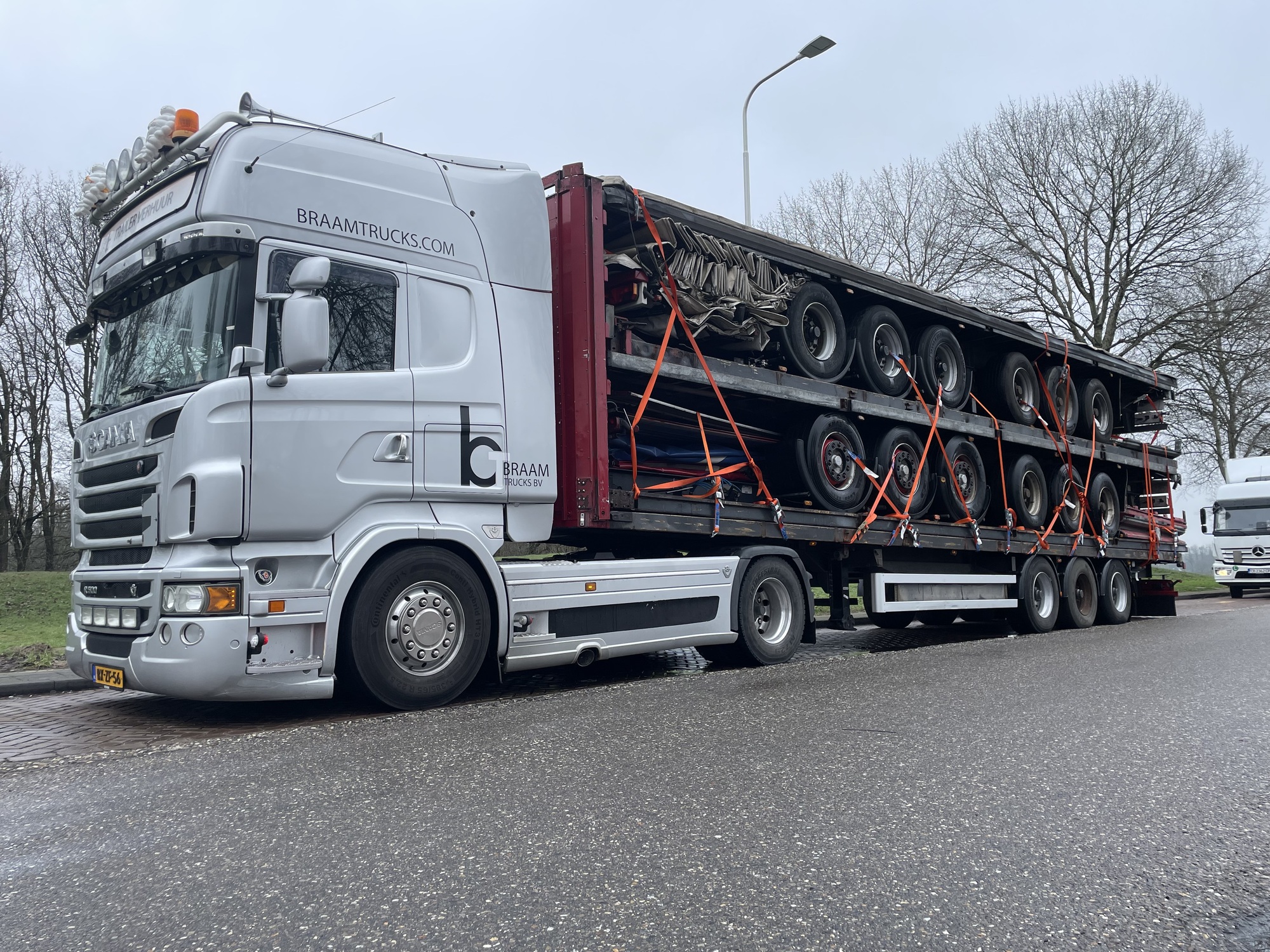 BRAAM TRUCKS & TRAILER VERHUUR B.V. - Angebote zu verkaufen undefined: das Bild 18
