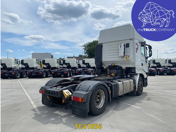 Sattelzugmaschine Iveco Stralis: das Bild 2