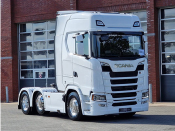 SCANIA S 660 V8 Sattelzugmaschine