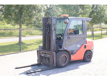 Dieselstapler Toyota 02-8FDJF35 | 3.5 TON | SIDESHIFT | DUPLEX: das Bild 2