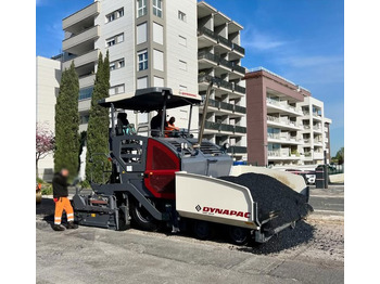 Asphaltfertiger/ Straßenfertiger Dynapac SD2500WS: das Bild 3