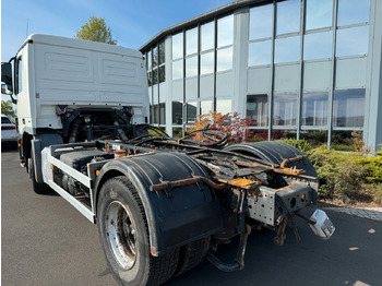 Fahrgestell LKW Mercedes-Benz Actros 1832 MP 3 Mercedes-Benz Actros 1832 MP 3: das Bild 3