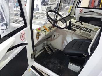 Flugzeugschlepper Pushback TLD TMX400-27: das Bild 4