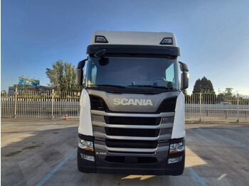 SCANIA R 450 Sattelzugmaschine