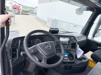 Innenraum Bild 2: NEU: Fahrgestell LKW Mercedes-Benz Arocs 4148 K 8x4/4 Arocs 4148 K 8x4/4, Turbo-Retarder-Kupplung, Grounder