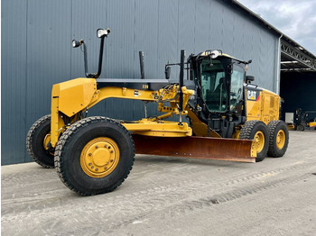 CATERPILLAR 140M Grader